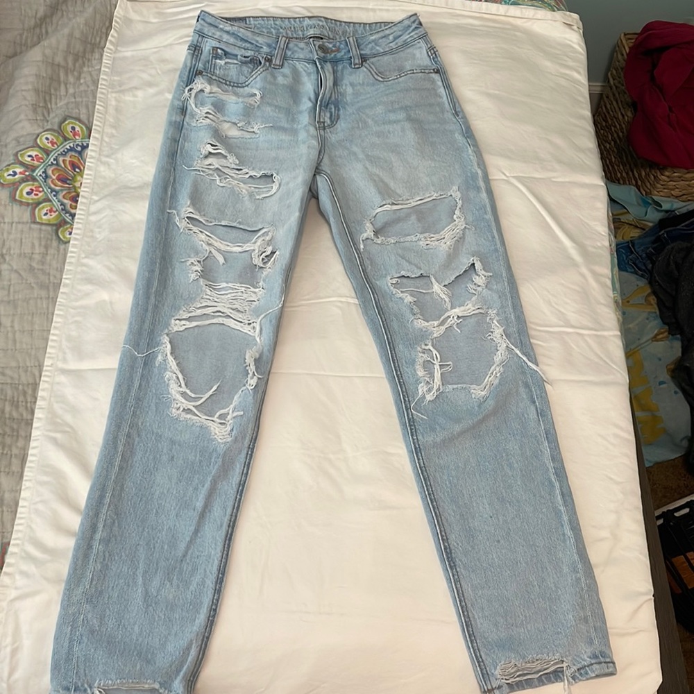 american eagle mom jeans